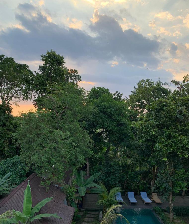 Mahamustika Riverside Canggu Eksteriør billede