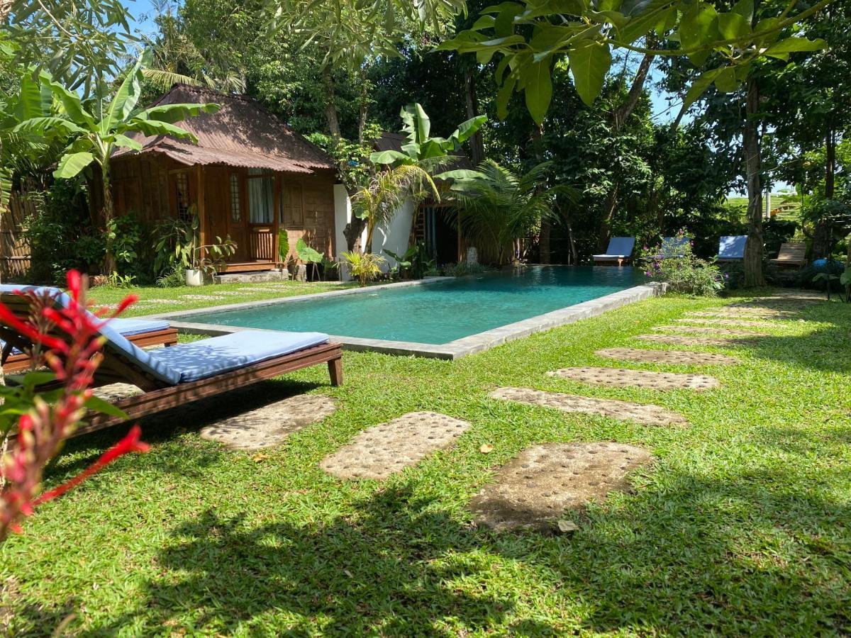 Mahamustika Riverside Canggu Eksteriør billede