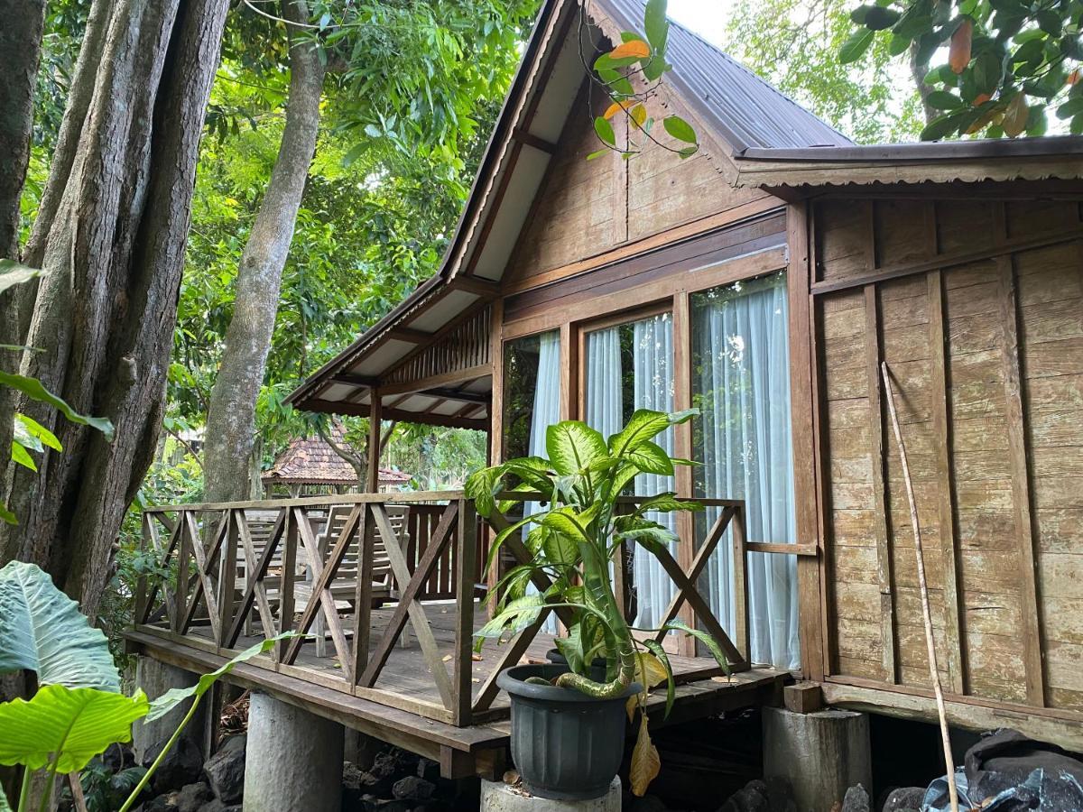 Mahamustika Riverside Canggu Eksteriør billede