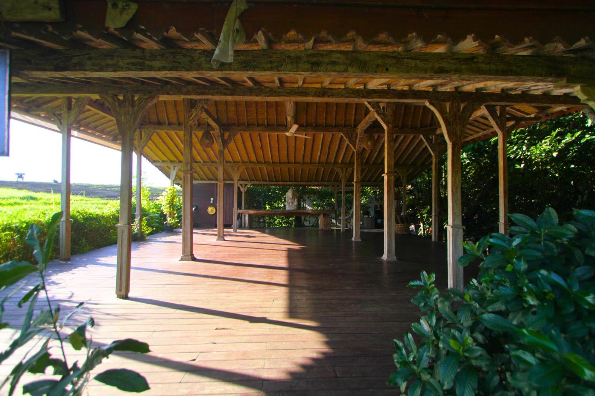 Mahamustika Riverside Canggu Eksteriør billede
